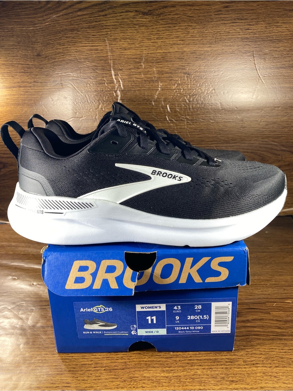 Brooks Ariel GTS 26 women's shoe size 11 wide